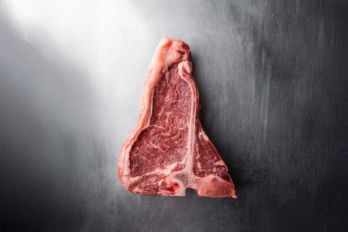 Стейк Ті-боун UA BEEF selection 60 днів сухого дозрівання 600 г